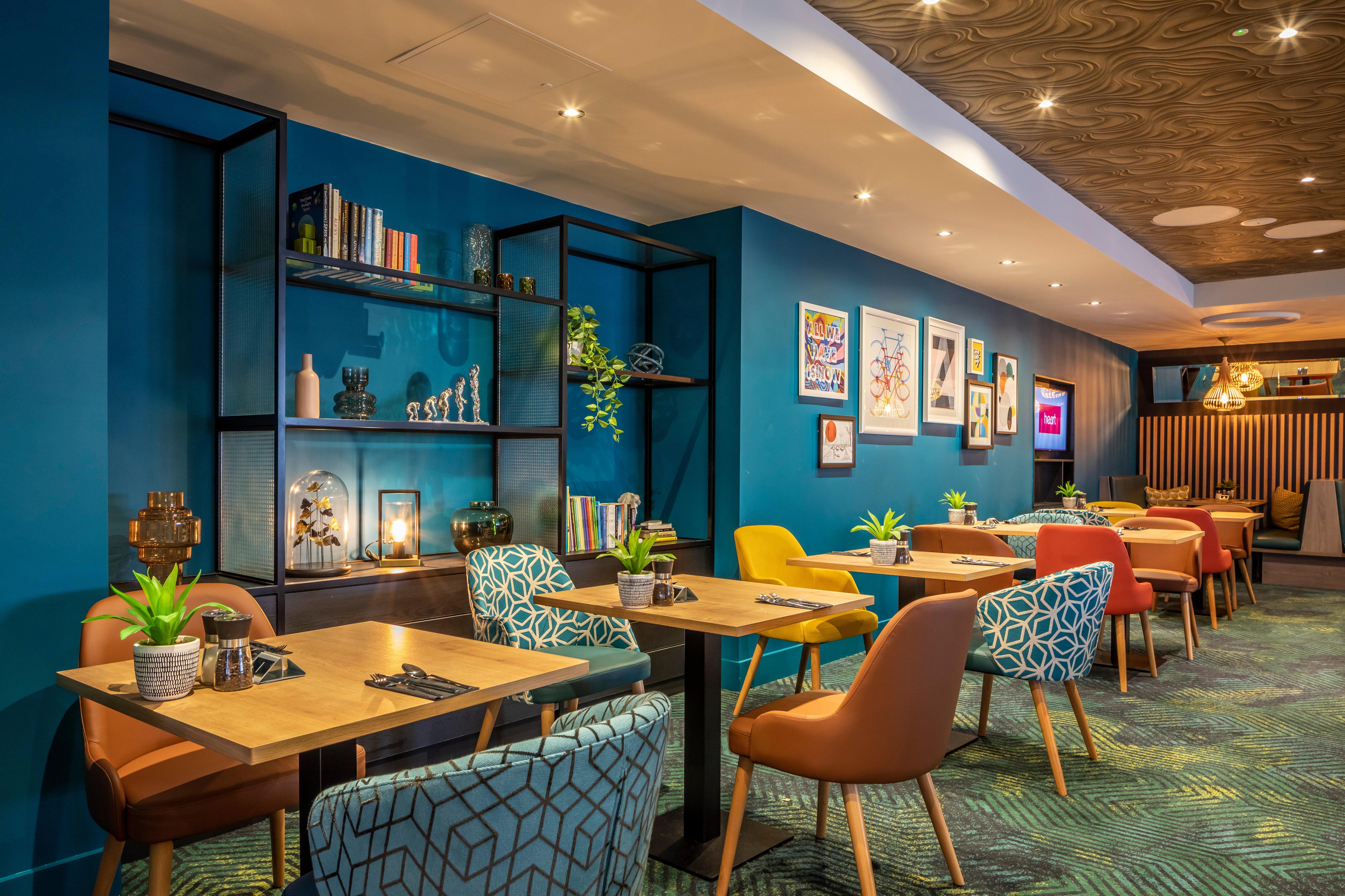 Hotel By Ihg
